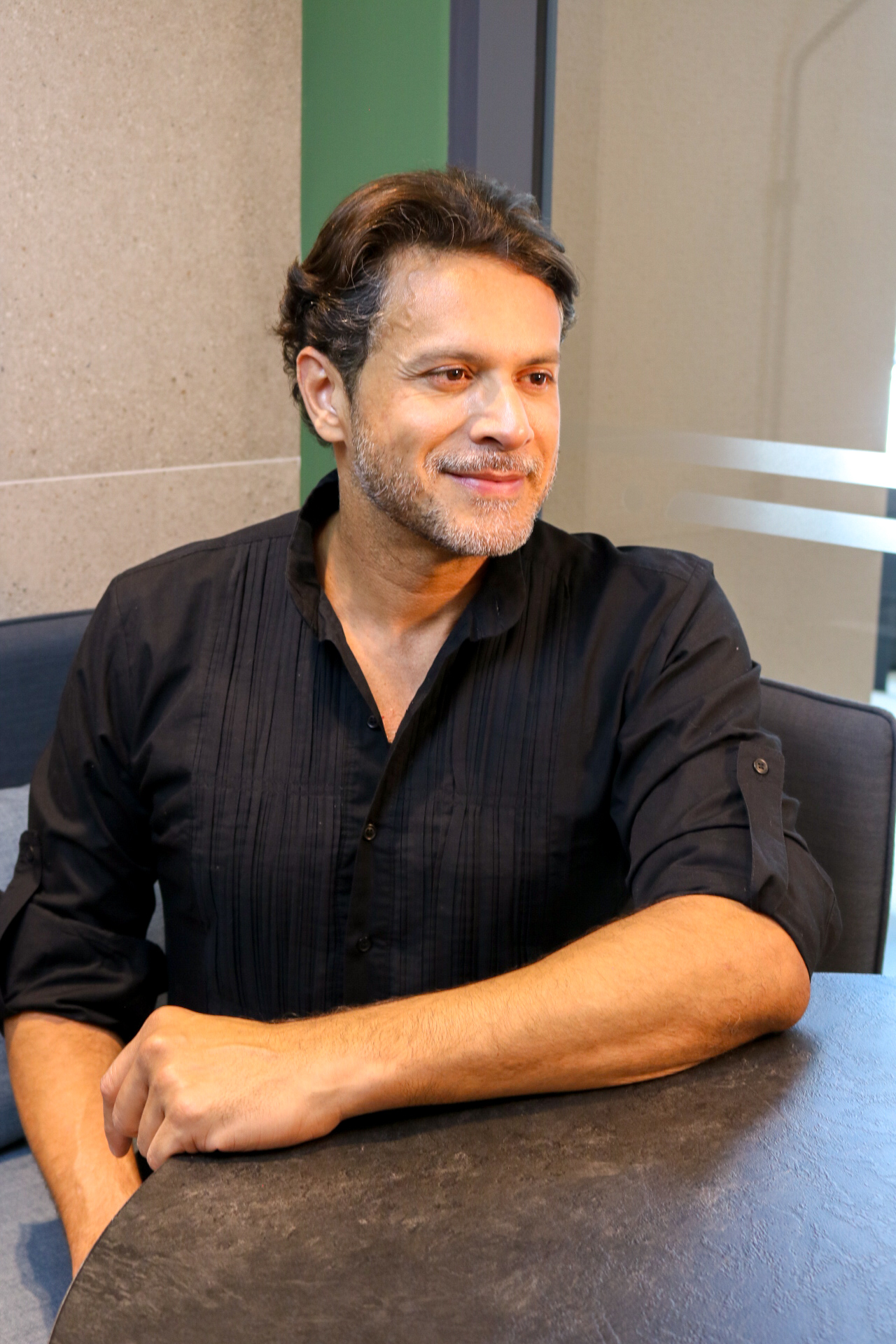 Ivan Lourenço em conversa de atendimento